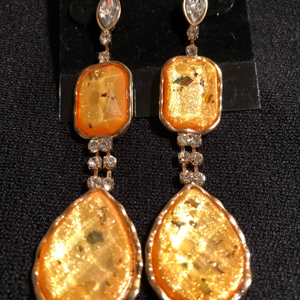 Earrings - Picture 3 of 3